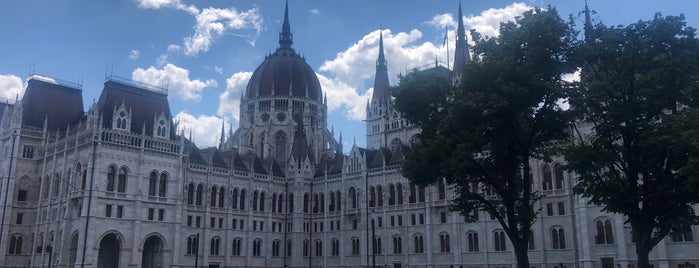 Parlament Delegációs Terem is one of Budapest.