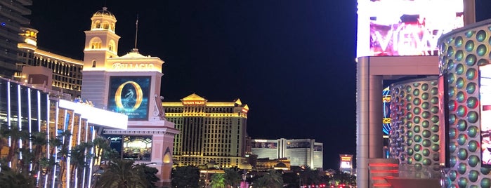 Harmon & Las Vegas Blvd Skybridge is one of Sabrina'nın Beğendiği Mekanlar.