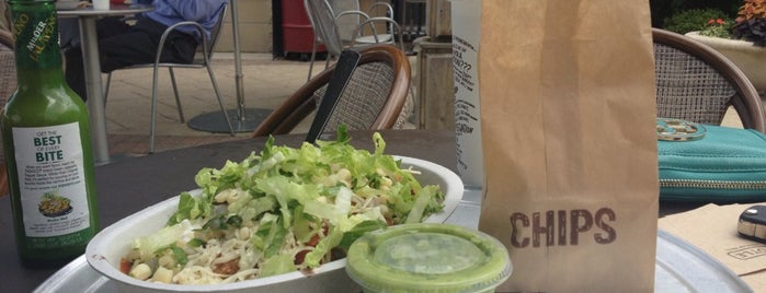Chipotle Mexican Grill is one of Lieux qui ont plu à Mark.