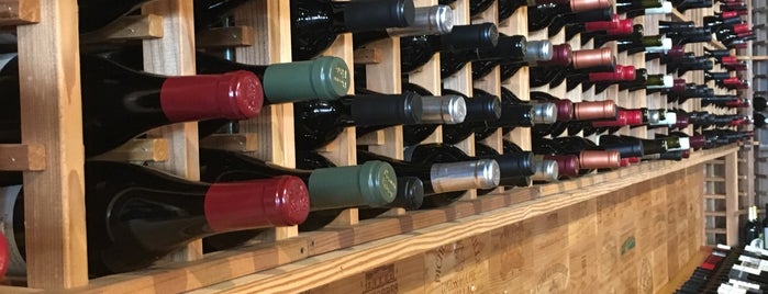 Hingham Wine Merchant is one of South shore.