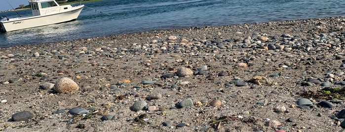 The Spit is one of CT Daytrips.