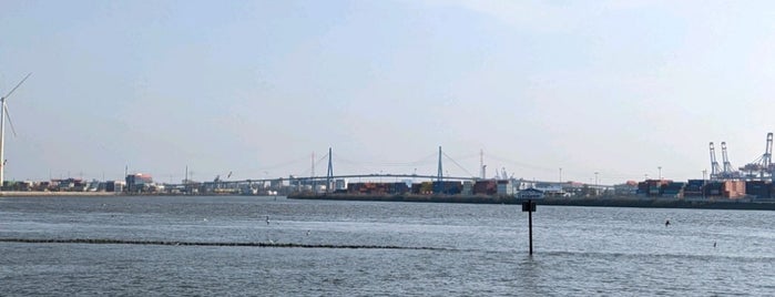 Treppenstufen am Hafen is one of Hamburg.