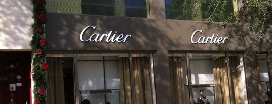 Cartier is one of Tempat yang Disukai Rebeca.