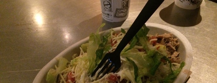 Chipotle Mexican Grill is one of Tempat yang Disukai Anastasia.