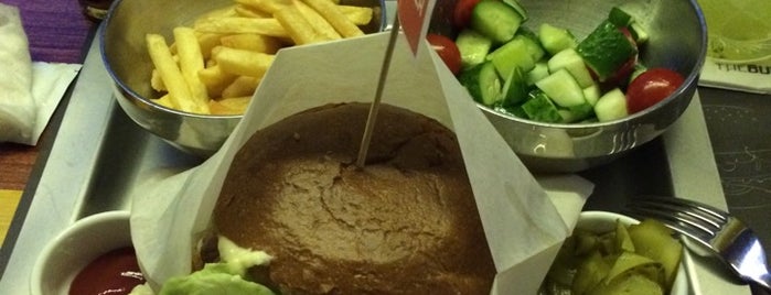 The Burger is one of สถานที่ที่ Diana ถูกใจ.