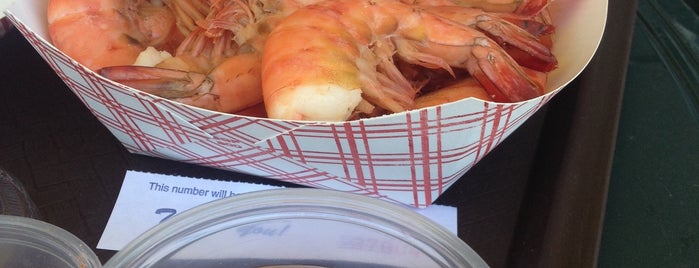 Captain Bob's Fresh Seafood is one of Lugares favoritos de Andrea.