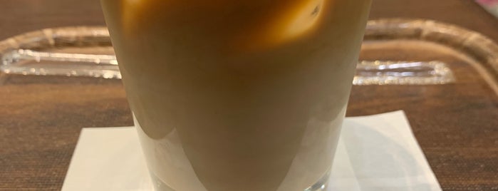 White Goat Coffee is one of fuji'nin Kaydettiği Mekanlar.