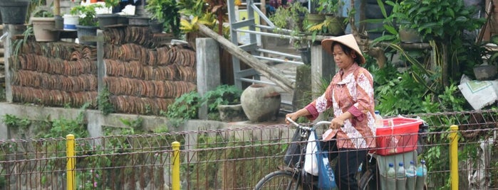 Bantaran Kali Code Sendowo is one of All-time favorites in Indonesia.