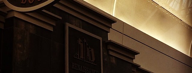 Renaissance Books is one of Doug'un Beğendiği Mekanlar.