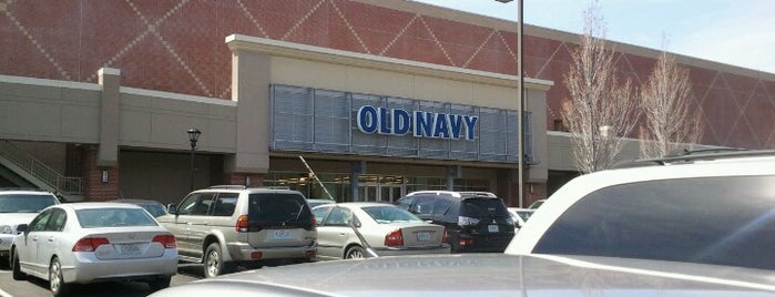 Old Navy is one of Locais curtidos por Jeanette.