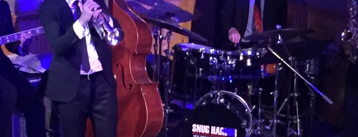 Snug Harbor Jazz Bistro is one of Places to Get the Blue Note Jazz Badge.