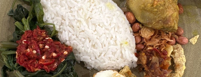 Sate Khas Senayan is one of Yummyyy Food.