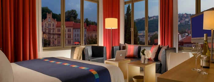 Park Inn Hotel Prague is one of สถานที่ที่ Roxanne ถูกใจ.