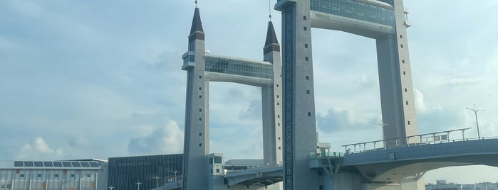 Jambatan Angkat Kuala Terengganu - Seberang Takir is one of Kuala Terengganu.