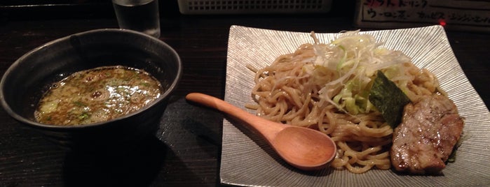 炭火焼きとつけ麺  きゅうじ is one of ザ☆飯.