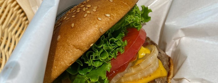 フレッシュネスバーガー is one of I Love FRESHNESS BURGER !.