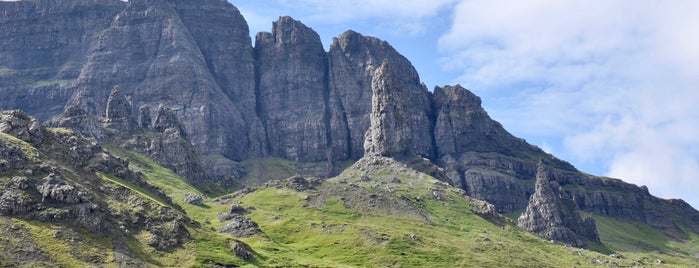 Old Man of Storr is one of Locais curtidos por Yarn.