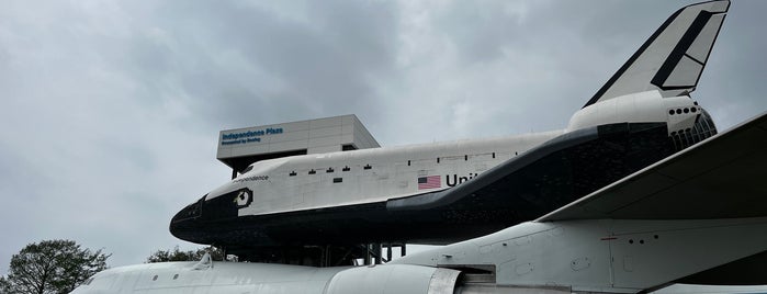 Space Shuttle Independence is one of Orte, die Krzysztof gefallen.