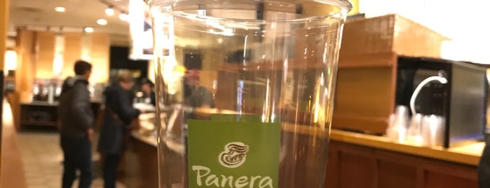 Panera Bread is one of The 13 Best Places for Avocado in Branson.
