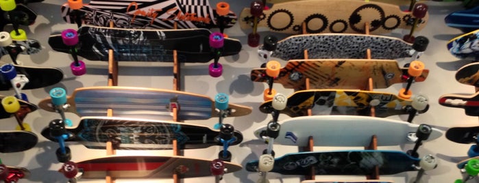 UrbanBoarding Longboard und Skateboard Shop is one of Board Shops in Berlin.