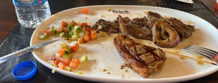 Girlevik Kasap & Steak is one of Restoran.