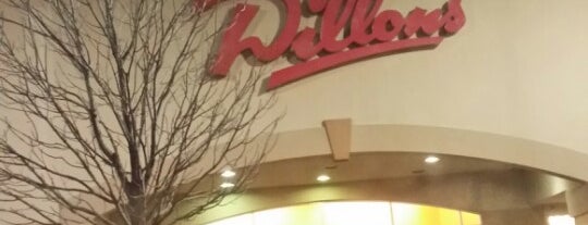 Dillons is one of Joshさんのお気に入りスポット.