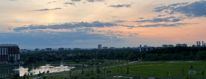 Downsview Park is one of Posti che sono piaciuti a Jess.