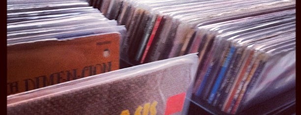 Vinylbrokers is one of Vinyl Obsession.