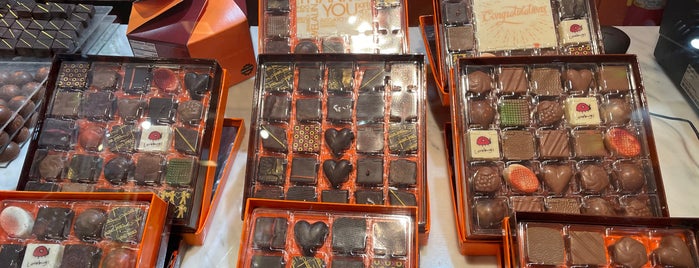 Jacques Torres Chocolate is one of midtown spots.