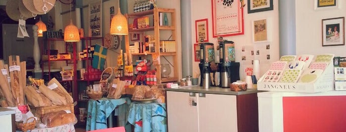 Beaches Bake Shop is one of Posti che sono piaciuti a Anil.