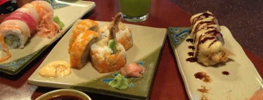 Sushi Lounge is one of Lugares favoritos de Ben.