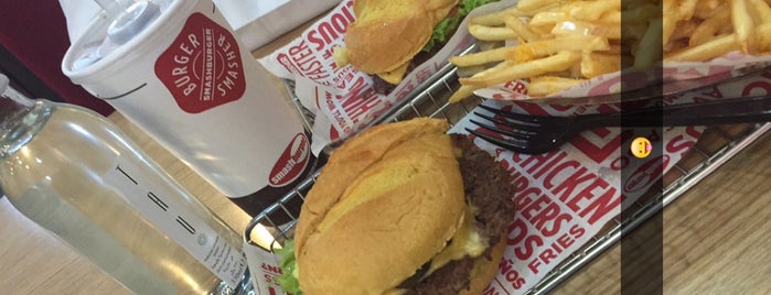 Smash Burger is one of Locais curtidos por Don.