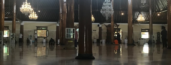 Mesjid Ageng Karaton Surakarta Hadiningrat is one of Mosque Venue.