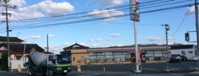 金栗交差点 is one of 道路/道の駅/他道路施設.
