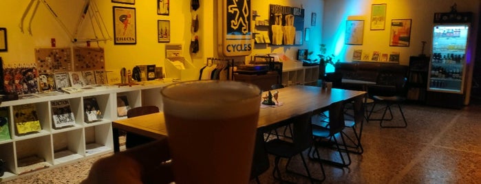 RIDE Cycle Culture Cafe is one of Lugares favoritos de mariza.