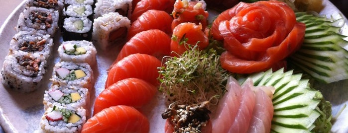 Manihi Sushi is one of Locais salvos de Emmanuel.
