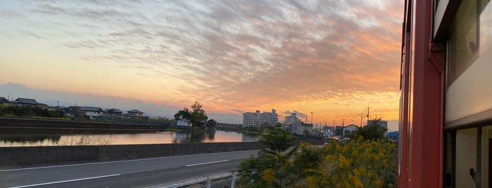 Kompiramae Station is one of JR四国・地方交通線.