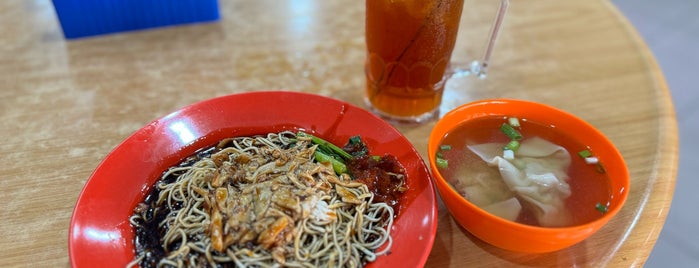 明记鸡丝面 is one of batu pahat food.