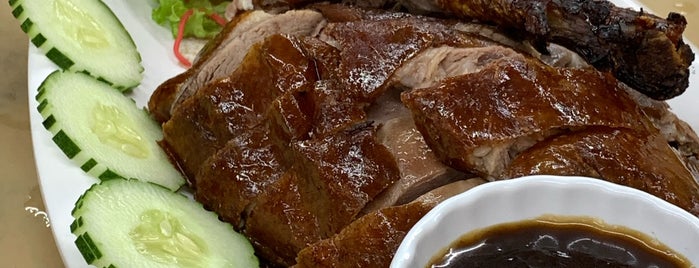 Restoran Bo Kee & You 芙蓉波仔鱼头米 is one of Seremban foods.