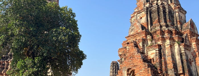 Wat Chai Watthanaram is one of Ayutthaya.