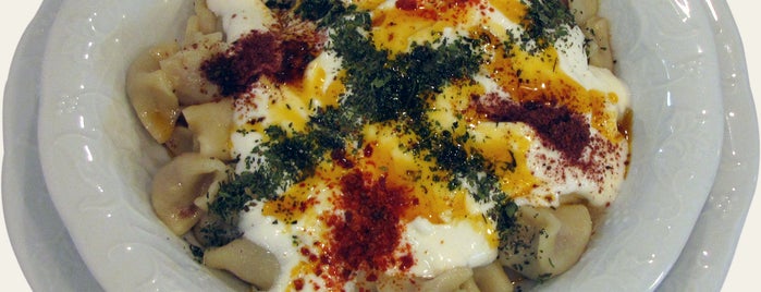Türkmen Cafe is one of yemek.com.