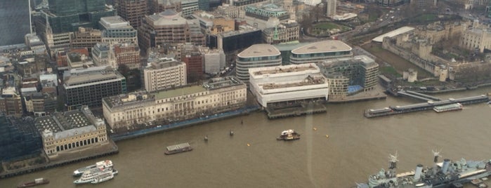 The View from The Shard is one of Tempat yang Disukai Loda.
