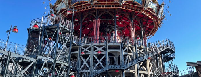 Carrousel du Monde Marin is one of Lieux qui ont plu à Olivier.