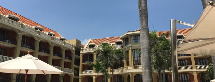 Sofitel Santa Clara is one of Locais curtidos por Mara.