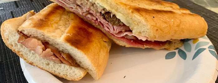 La Segunda Bakery & Cafe is one of Real Cubans of Tampa.