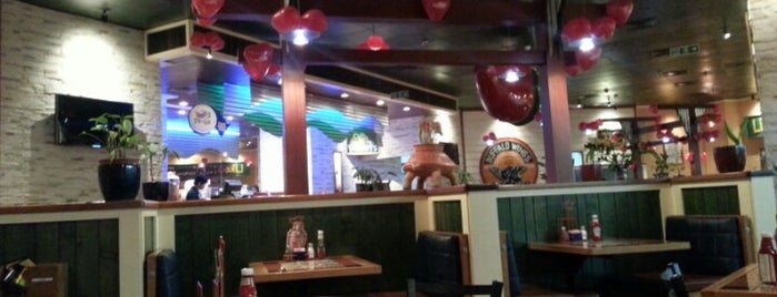 Chili's Grill & Bar is one of Karolさんのお気に入りスポット.