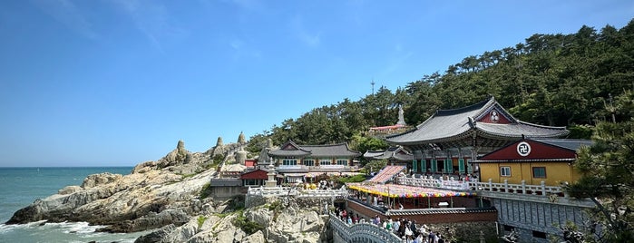 Haedong Yonggungsa Temple is one of South-Korea.