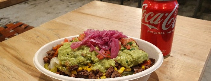 Dos Toros Taqueria is one of midtown lunching.