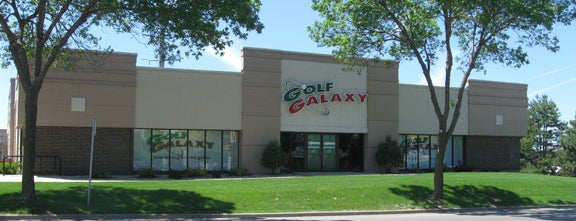 Golf Galaxy is one of Lugares favoritos de Matthew.