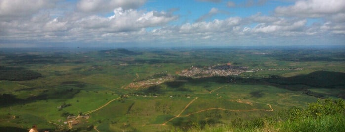 Serra de Jundiá is one of 25 de março.